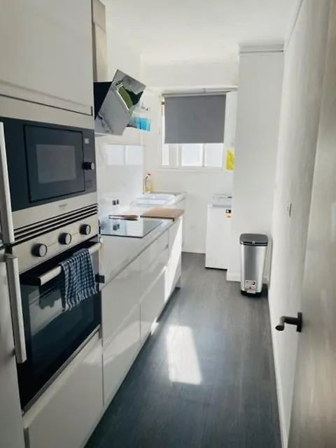 Apartment Near The Beach مالقة