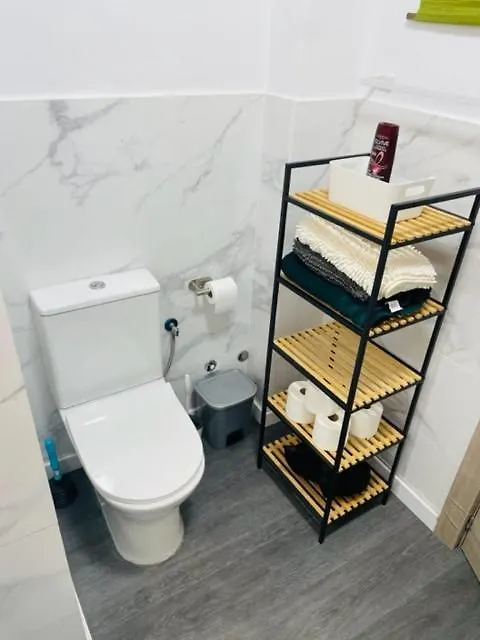 Apartment Near The Beach مالقة
